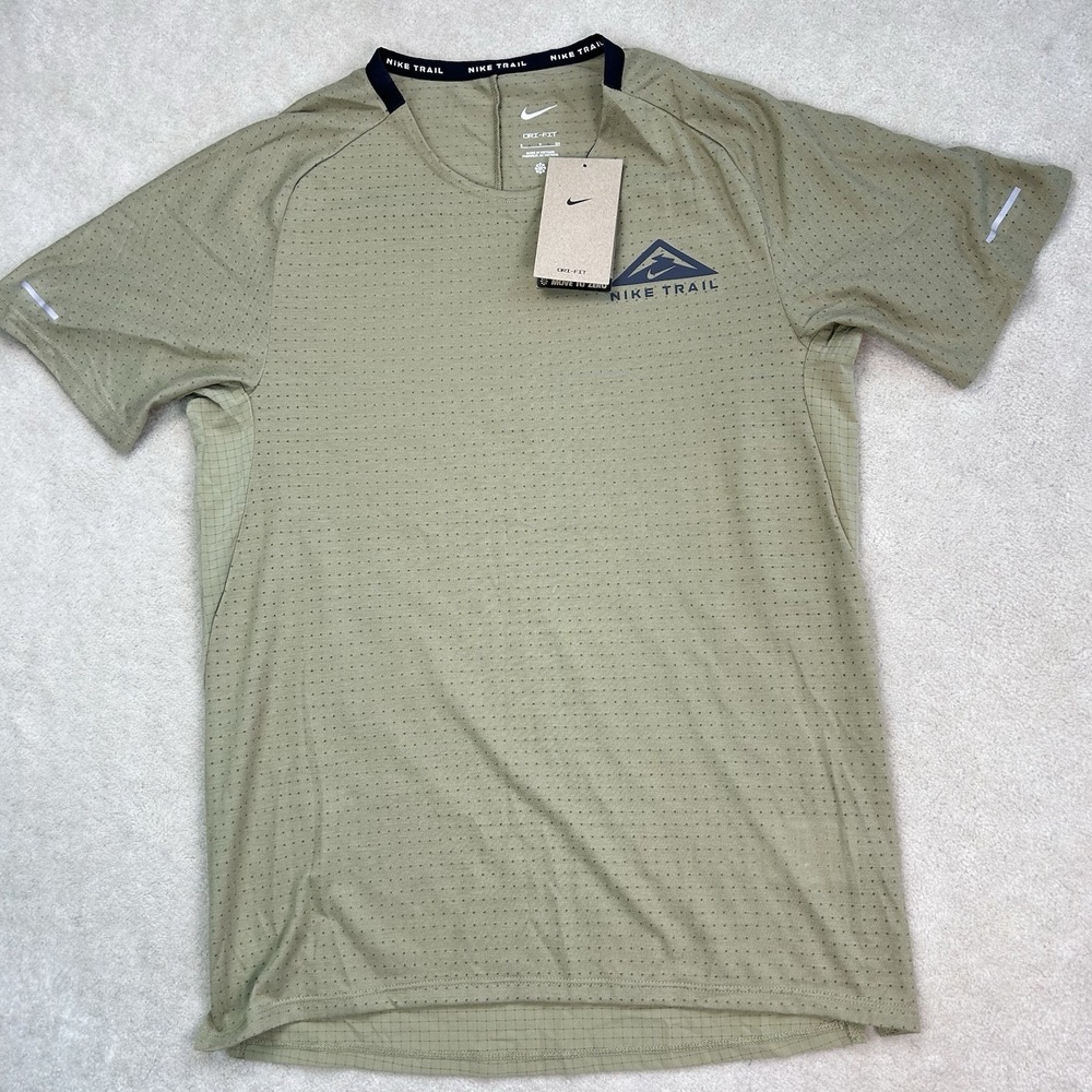Nike Dri-FIT ADV Trail Solar Chase Men's Small ShortSleeve Running TShirt DV9305
